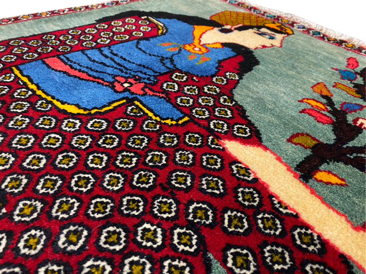 Tapis Poshti 68x63 cm Détails : bandes de motifs détaillées, motif figuratif, bordure, franges