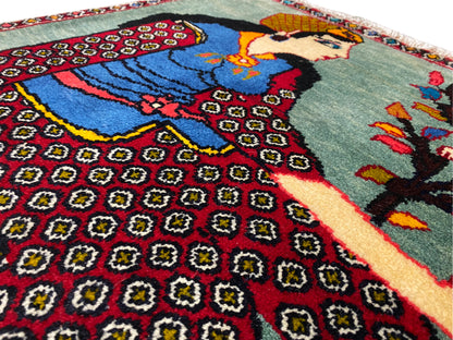 Tapis Poshti 68x63 cm Détails : bandes de motifs détaillées, motif figuratif, bordure, franges