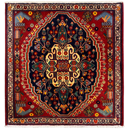 Tapis 67x60 cm avec motif bleu, bord rouge et éléments décoratifs floraux