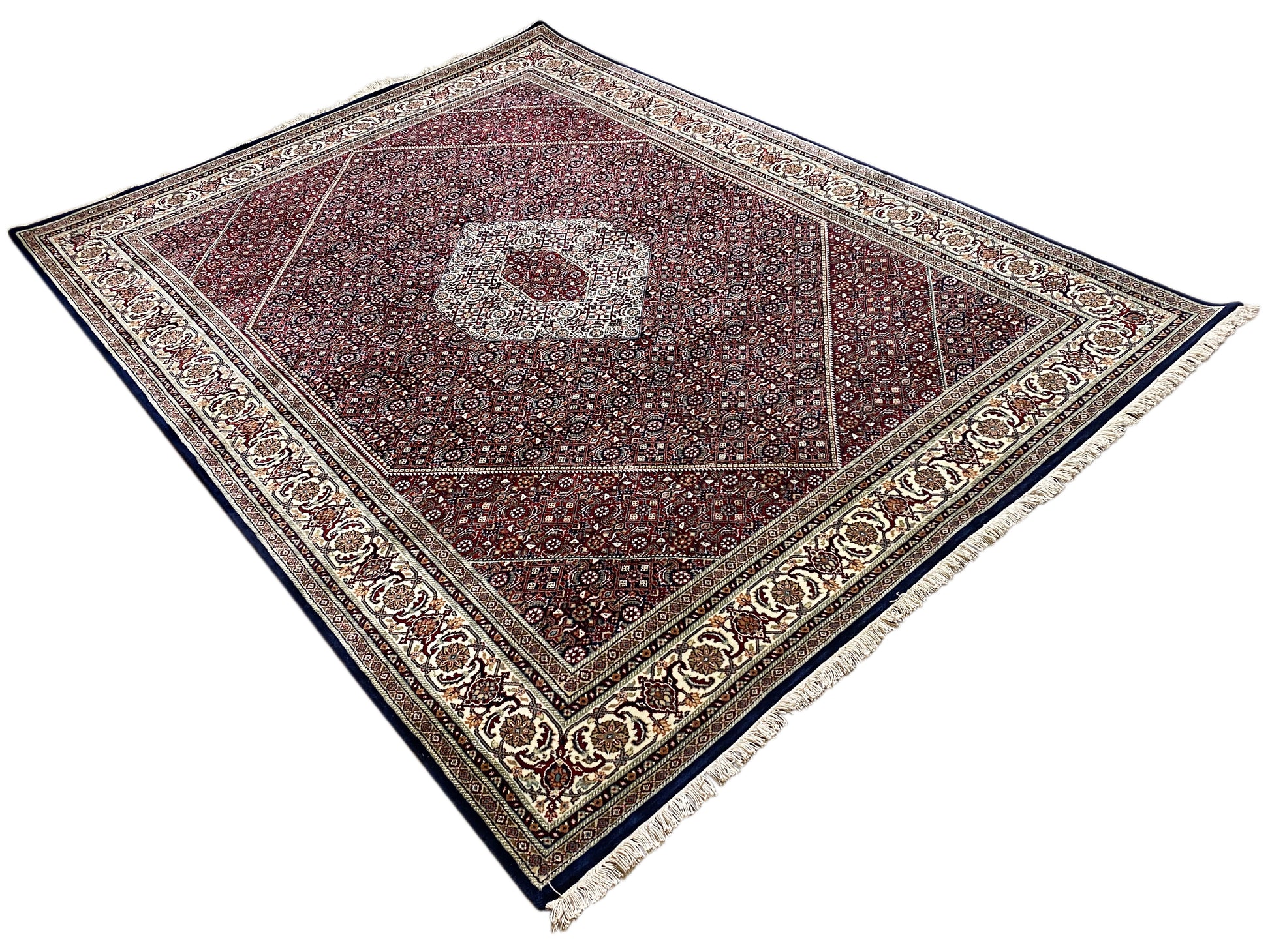 Traditioneller Perserteppich Bidjar aus Wolle, detailreiches Medaillondesign