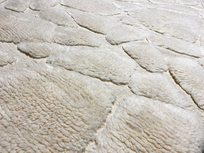 Großer Berberteppich in Creme mit organischem Design