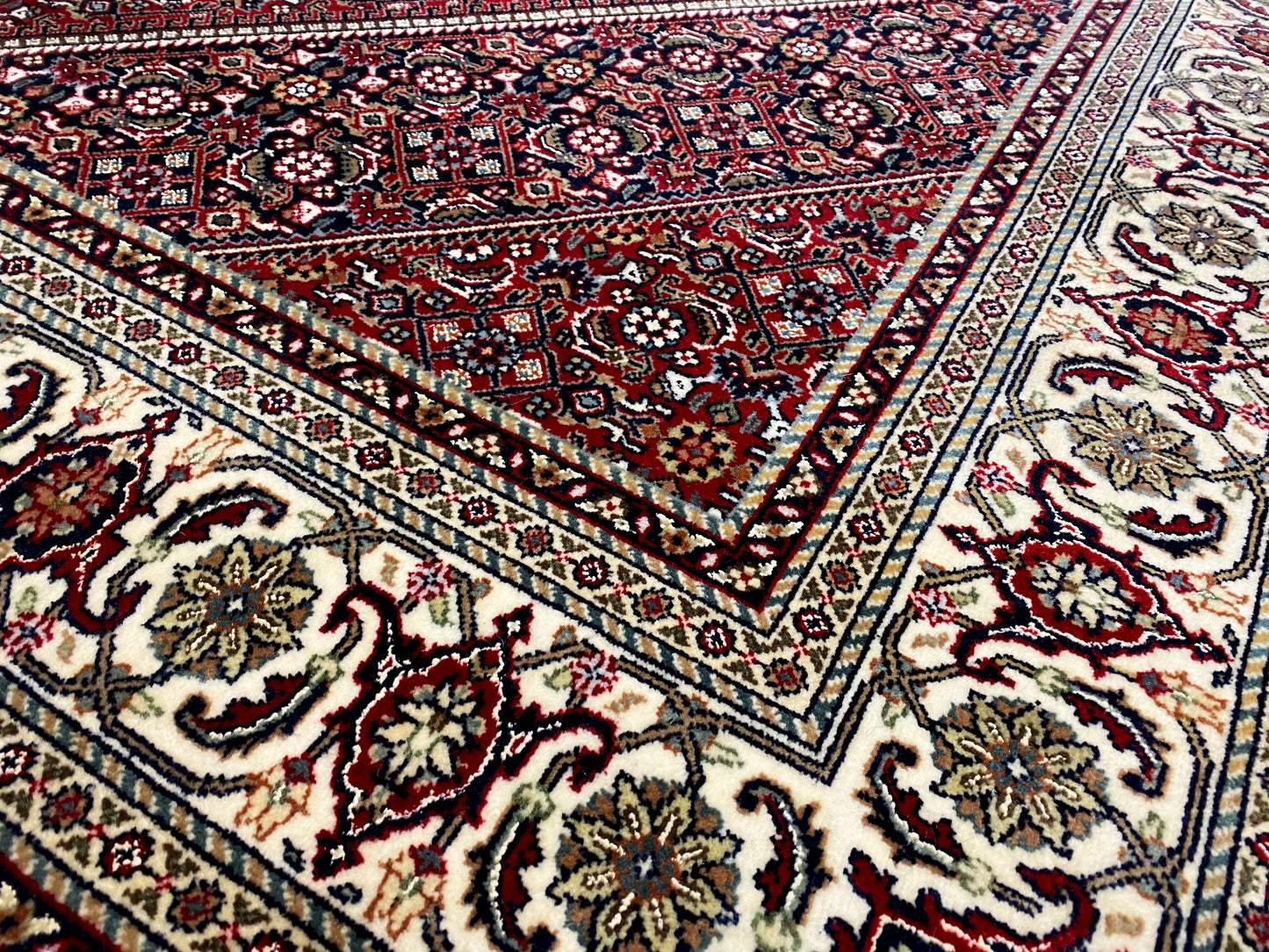 Perser Teppich Bidjar floral geometrisch gemustert in Rot Creme