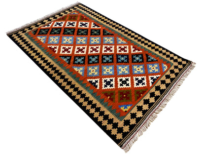 Boho Kelim Qashqai Teppich orange handgefertigt mit traditionellem Rautenpattern